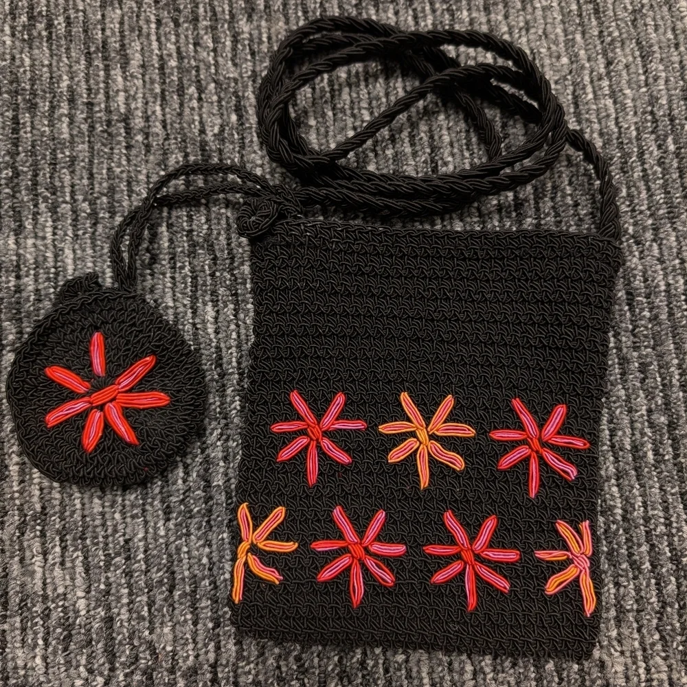 Bohemian Floral Crochet Crossbody & Matching Coin Purse Black & Pink
